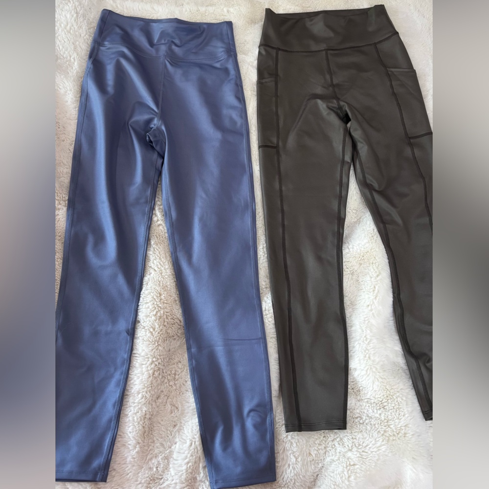 2 Abercrombie & Fitch Leggings